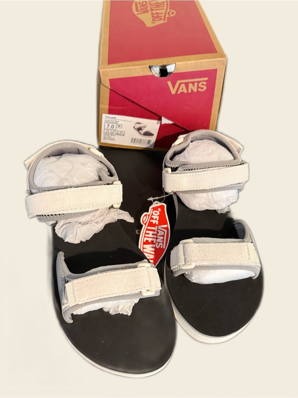 NWT Vans Tri-Lock Suede Sandals